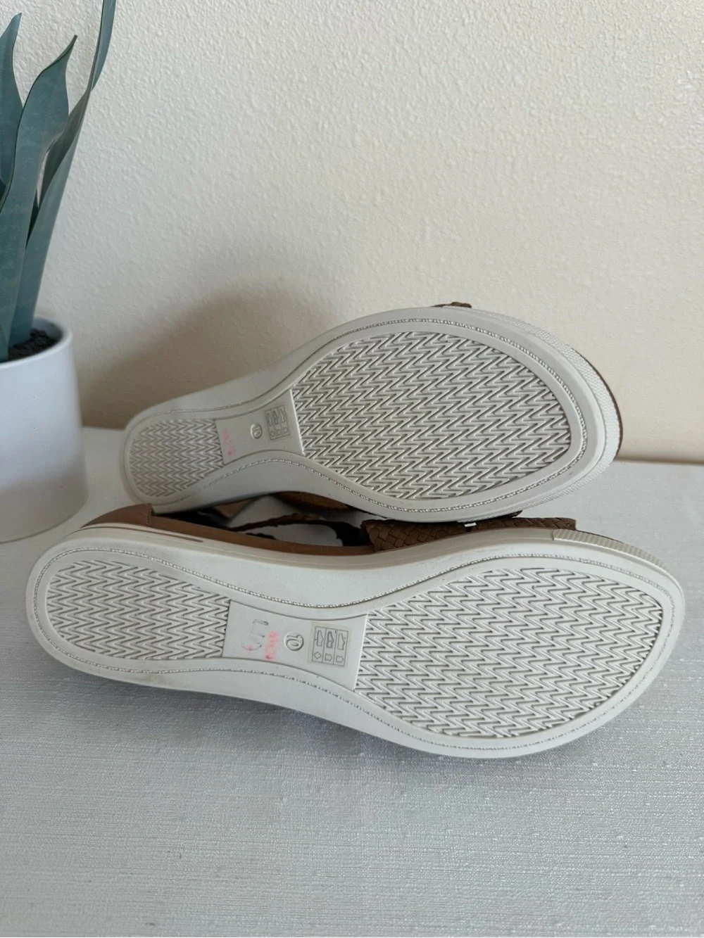 EILEEN FISHER Woven Brown Leather Platform Women’s Comfort Sandals